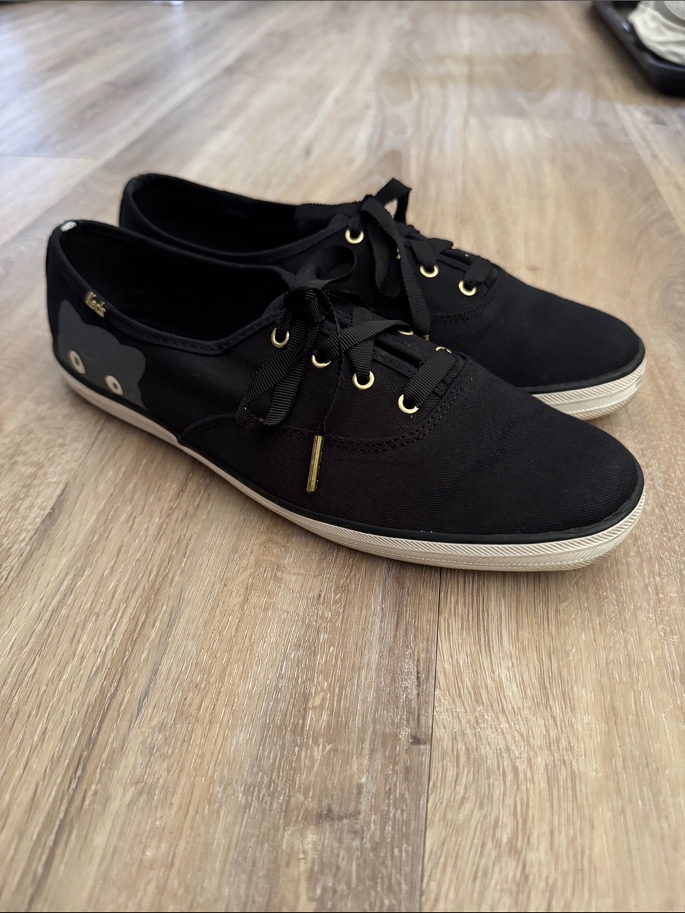 Taylor Swift Sneaky Cat 1989 Keds